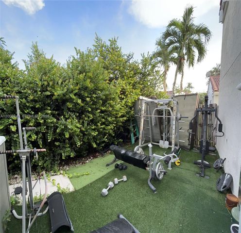 1351 Garden Rd, Weston, FL 33326