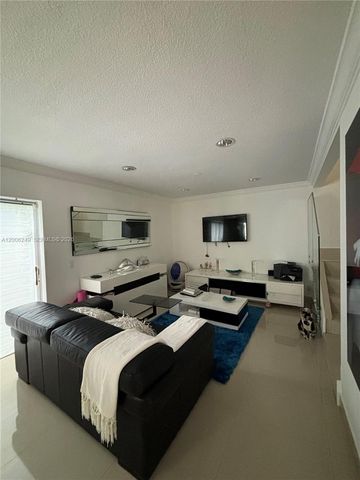 1351 Garden Rd, Weston, FL 33326