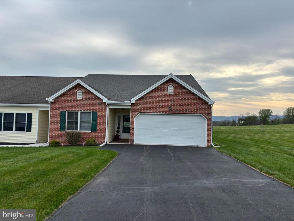 2547 ECHO SPRINGS RD, Chambersburg, PA 17202