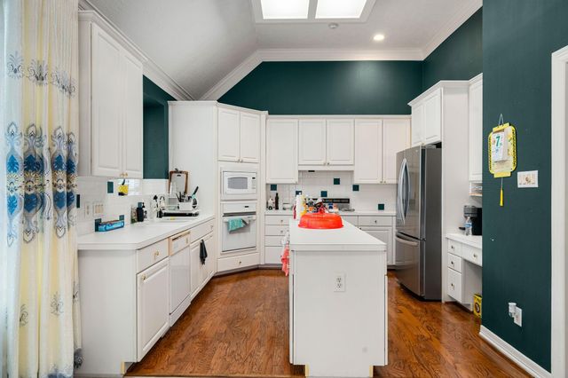403 Nighthawk Court, Sugar Land, TX 77478