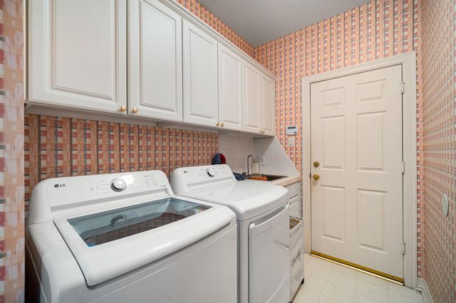 403 Nighthawk Court, Sugar Land, TX 77478