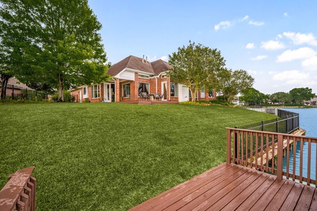 403 Nighthawk Court, Sugar Land, TX 77478
