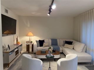 882 NW 92nd Ave 882, Plantation, FL 33324