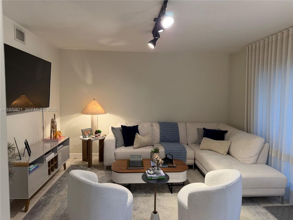 882 NW 92nd Ave 882, Plantation, FL 33324