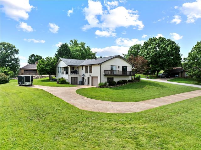 104 W Watts Street, Harrison, AR 72601