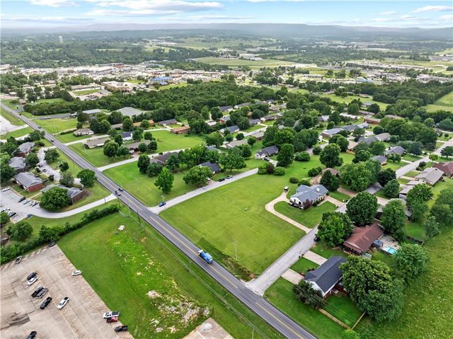 104 W Watts Street, Harrison, AR 72601