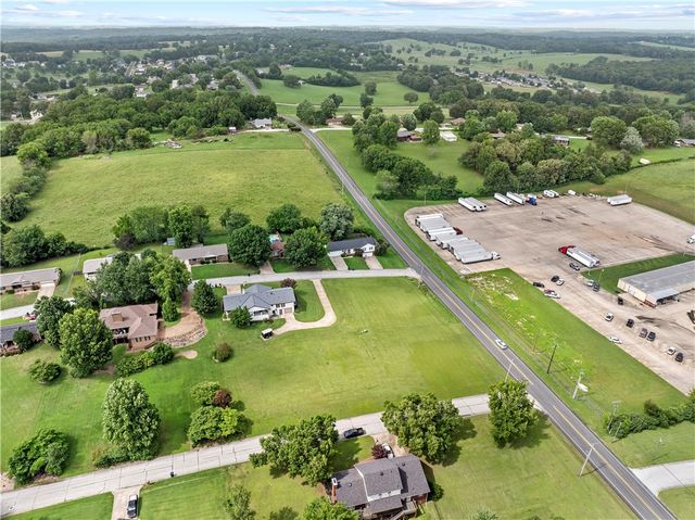 104 W Watts Street, Harrison, AR 72601