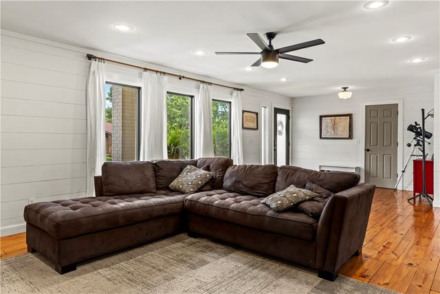 104 W Watts Street, Harrison, AR 72601