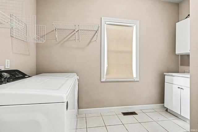 3909 Rockmount Lane, Mishawaka, IN 46544