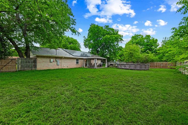 7428 Overhill Road, Fort Worth, TX 76116