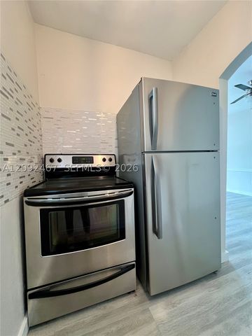 150 NE 59th St, Miami, FL 33137