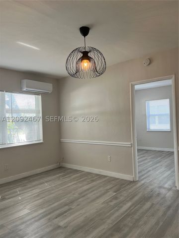 150 NE 59th St, Miami, FL 33137