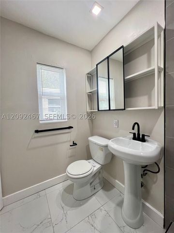 150 NE 59th St, Miami, FL 33137