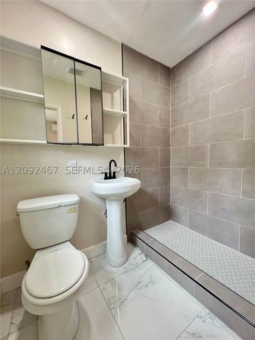 150 NE 59th St, Miami, FL 33137