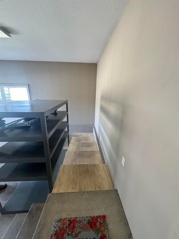 254 S Maple Avenue, New Hampton, IA 50659