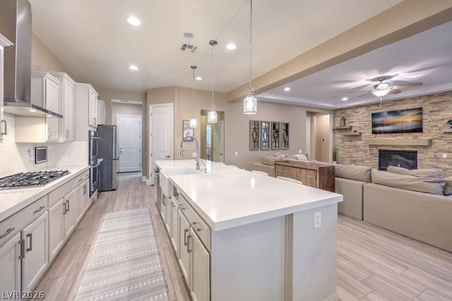 2440 Chateau Napoleon Drive, Henderson, NV 89044