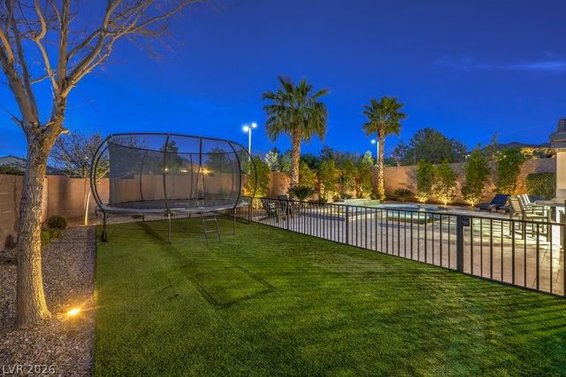 2440 Chateau Napoleon Drive, Henderson, NV 89044