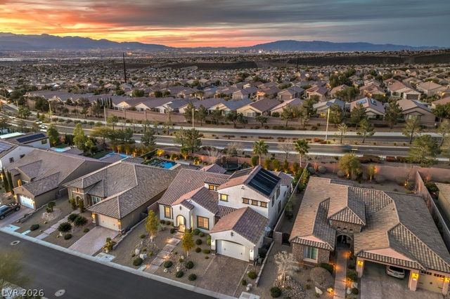 2440 Chateau Napoleon Drive, Henderson, NV 89044