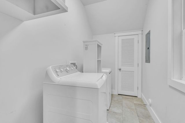 1332B Lischey Ave, Nashville, TN 37207