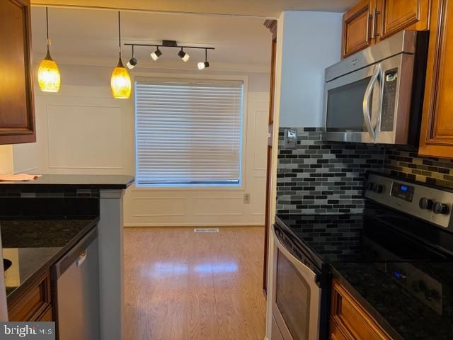 6581 PRESSED GENTIAN, Columbia, MD 21045