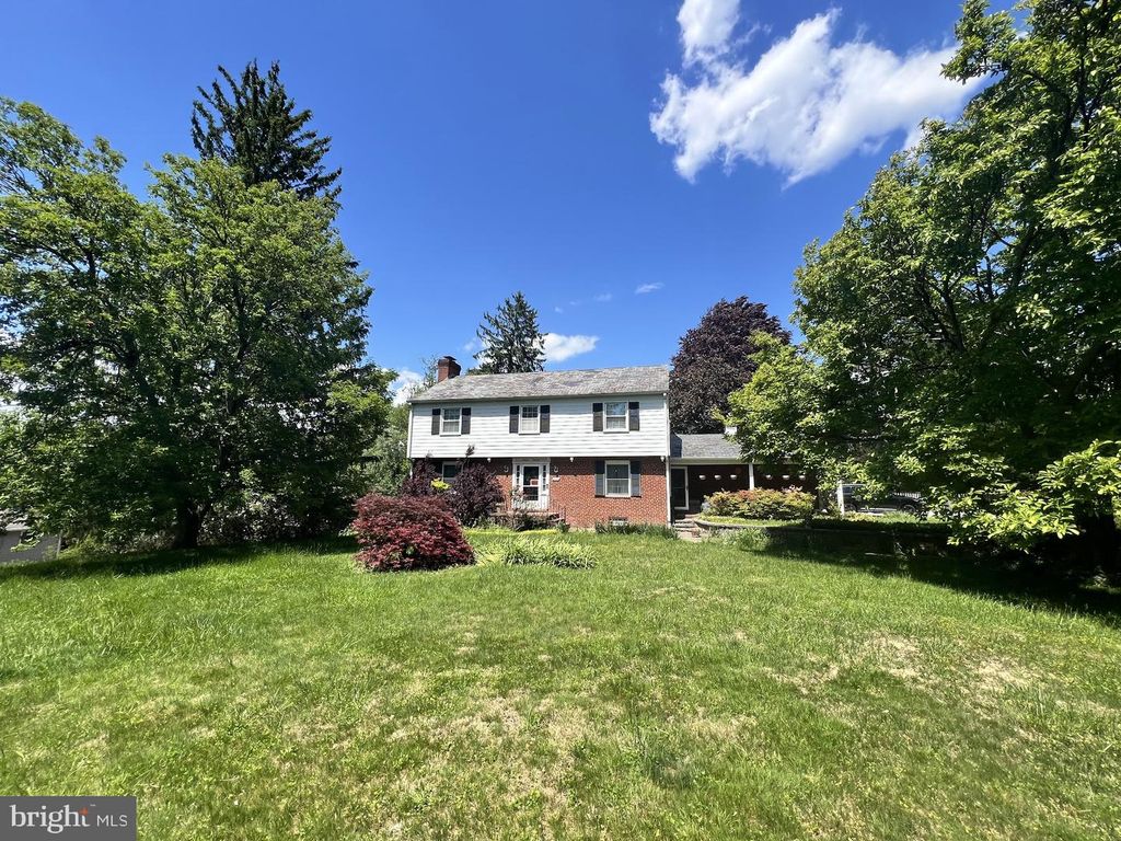 1900 FREDERICK RD, Catonsville, MD 21228