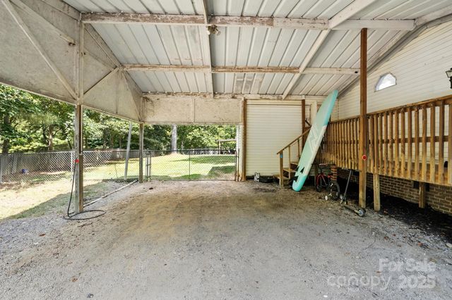 136 Morcroft Lane, Cleveland, NC 27013