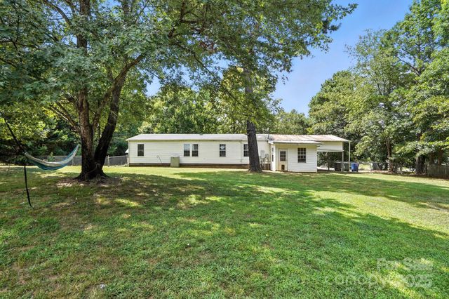 136 Morcroft Lane, Cleveland, NC 27013