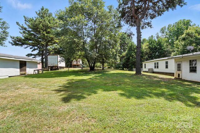 136 Morcroft Lane, Cleveland, NC 27013
