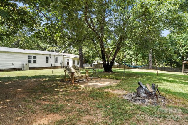 136 Morcroft Lane, Cleveland, NC 27013
