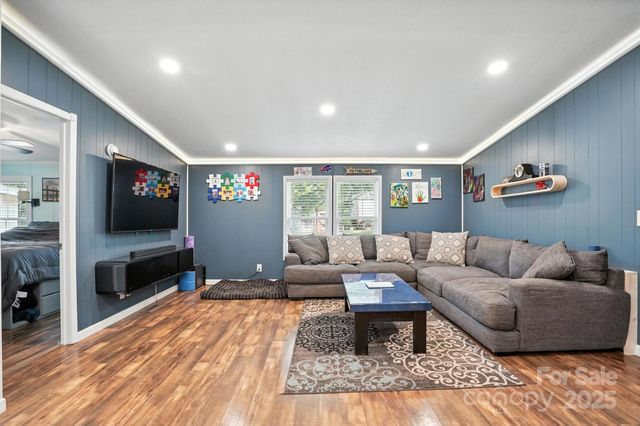136 Morcroft Lane, Cleveland, NC 27013