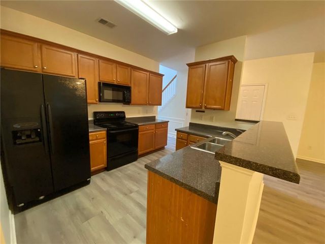 397 Creek Manor Way, Suwanee, GA 30024