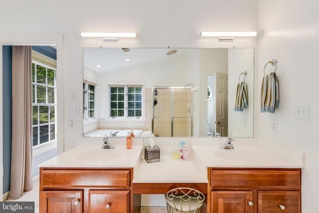 126 SEAHAWK LN, Edgewater, MD 21037