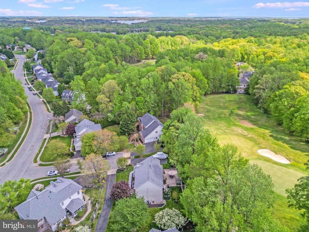 Image 44 of property listing at 126 SEAHAWK LN, Edgewater, MD 21037