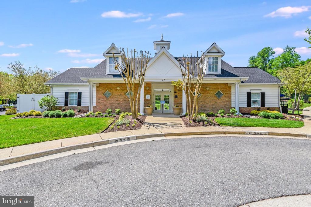 Image 47 of property listing at 126 SEAHAWK LN, Edgewater, MD 21037