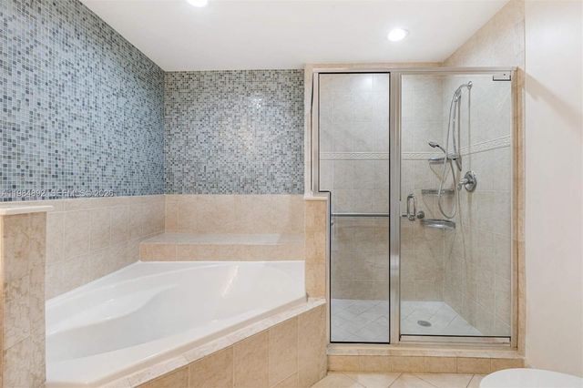 8390 SW 72nd Ave 412, Miami, FL 33143