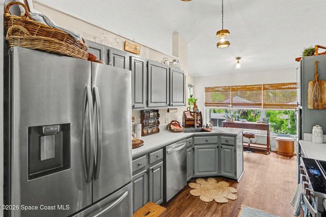 1051 Mandarin Drive NE, Palm Bay, FL 32905