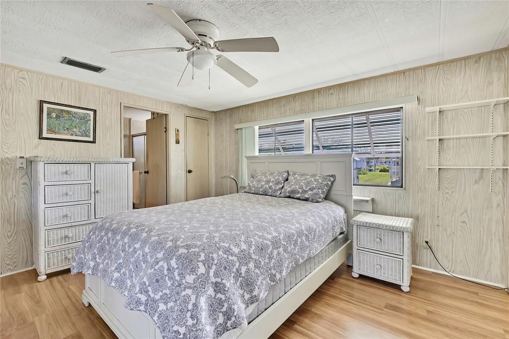 Image 12 of property listing at 3141 NANTUCKET DRIVE, Holiday, FL 34690