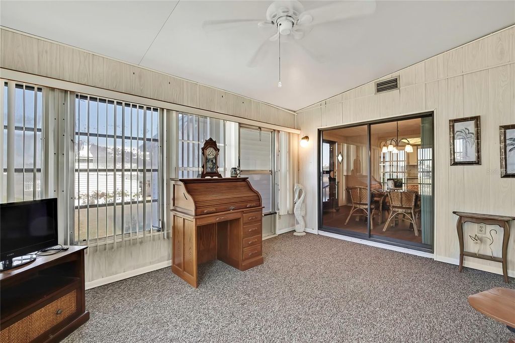 Image 21 of property listing at 3141 NANTUCKET DRIVE, Holiday, FL 34690