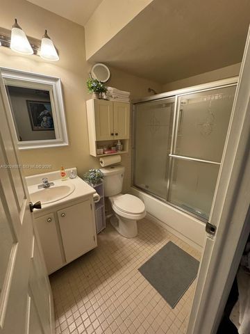 10425 E Clairmont Cir 107, Tamarac, FL 33321