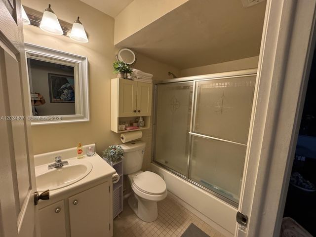 10425 E Clairmont Cir 107, Tamarac, FL 33321