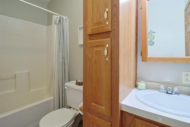 5115 E Valley Road, Mount Pleasant, MI 48858