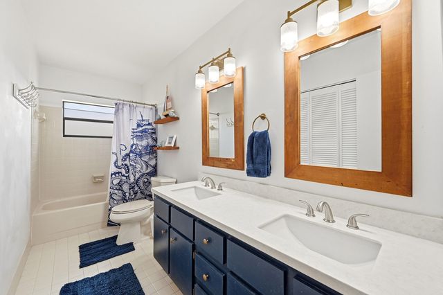 9922 NW 19th Street, Coral Springs, FL 33071