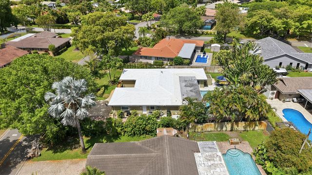 9922 NW 19th Street, Coral Springs, FL 33071