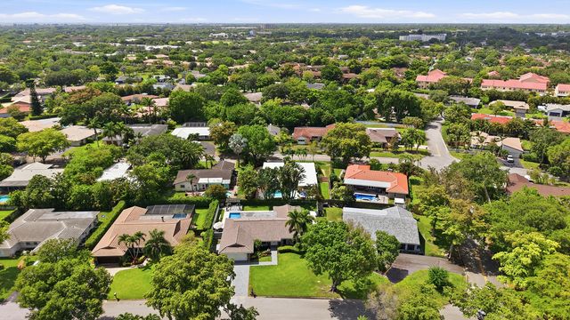 9922 NW 19th Street, Coral Springs, FL 33071