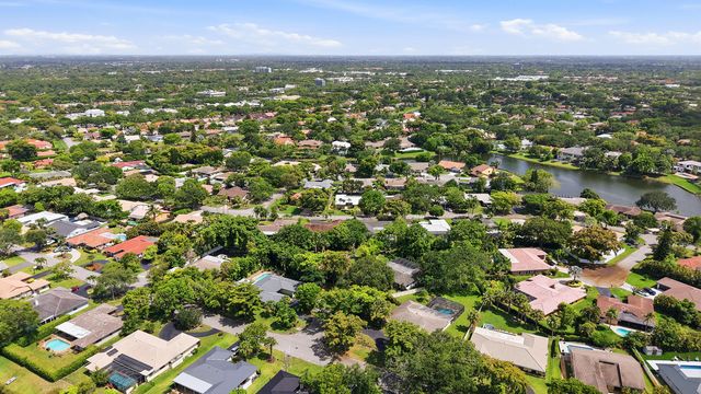 9922 NW 19th Street, Coral Springs, FL 33071