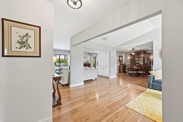 9922 NW 19th Street, Coral Springs, FL 33071