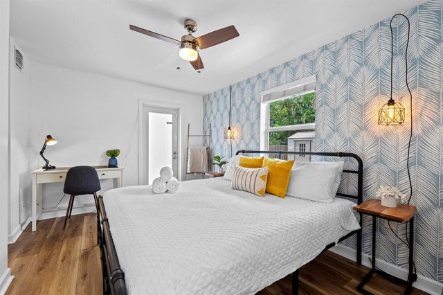 827 Nathan Hale Road, West Palm Beach, FL 33405