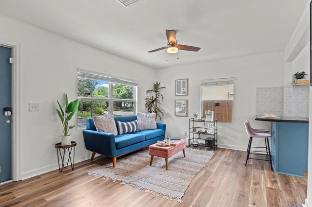 827 Nathan Hale Road, West Palm Beach, FL 33405