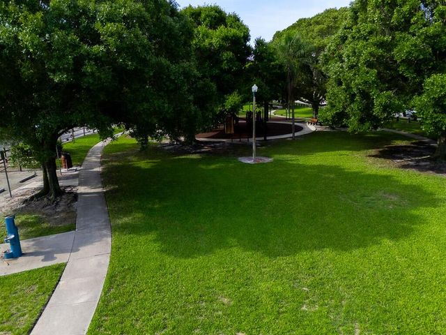 827 Nathan Hale Road, West Palm Beach, FL 33405