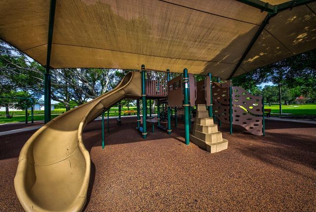 827 Nathan Hale Road, West Palm Beach, FL 33405